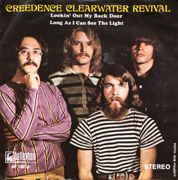 Cover zu Creedence Clearwater Revival - Lookin' Out My Back Door / Long As I Can See The Light | 1970 | Vinyl | Rock | Germany