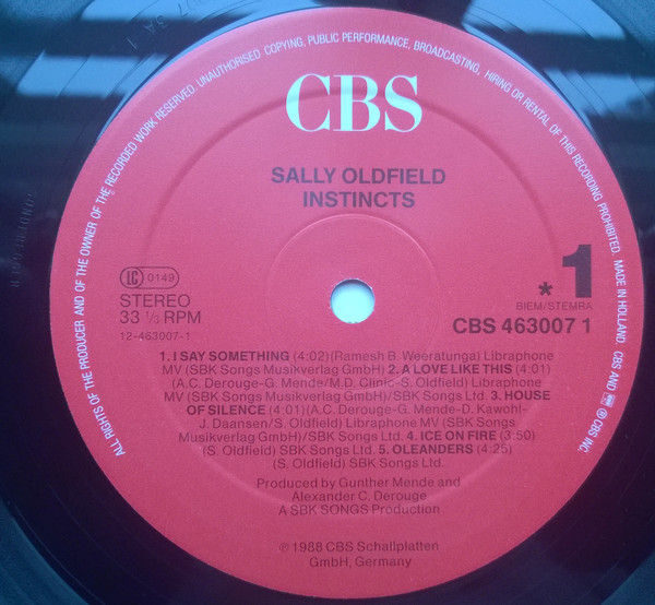 Cover zu Sally Oldfield - Instincts | 1988 | Vinyl | Pop, Folk, World, & Country | Europe