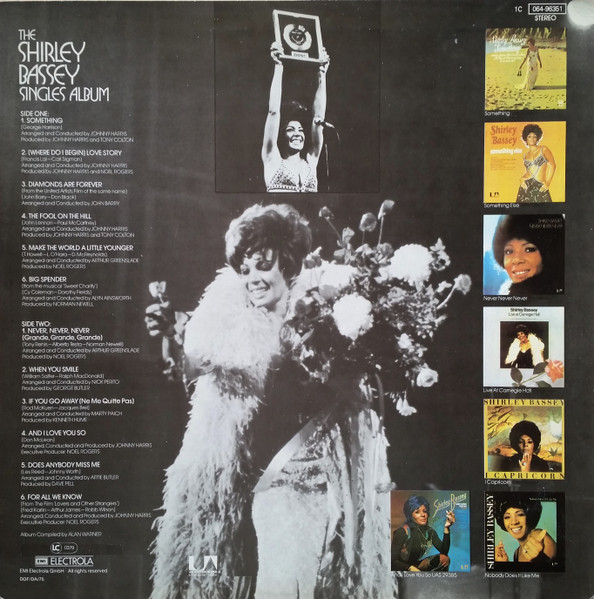 Cover zu Shirley Bassey - The Shirley Bassey Singles Album | Vinyl | Jazz | Germany