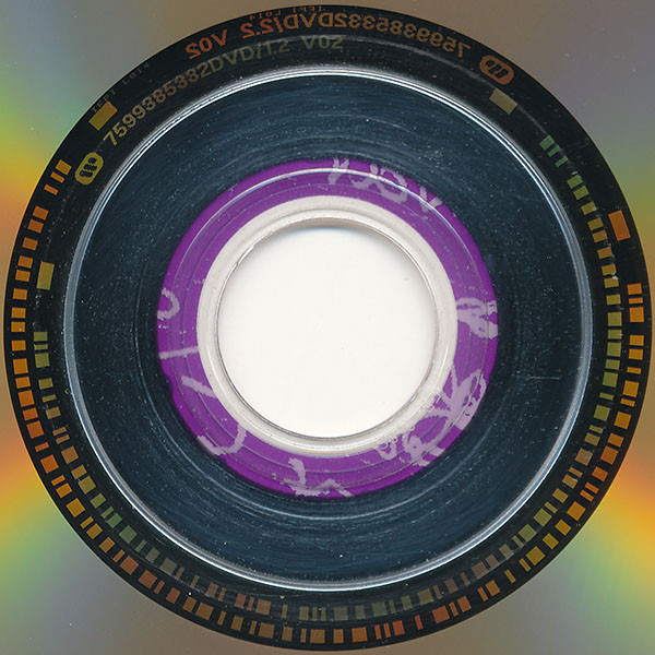 Cover zu Alanis Morissette - Feast On Scraps | 2002 | DVD, DVD-Video, Multichannel, PAL, Copy Protected, CD, Compilation, Enhanced | Electronic, Rock, Pop | Europe