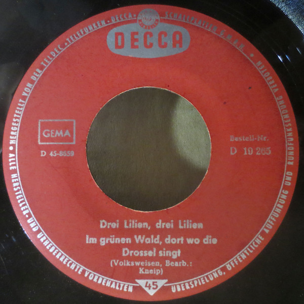 Bild Ein Soldatenchor Des Lehr-Bataillons Der Heeresoffizierschule II, Hamburg / Heeresmusikkorps 6, Hamburg – Drei Lilien, Drei Lilien / | Vinyl, 45 RPM, 7″, Single, Mono | Brass & Military Schallplatten Ankauf