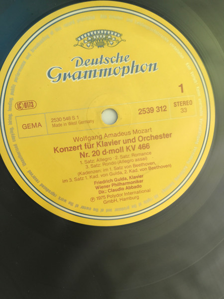 Cover zu Wolfgang Amadeus Mozart - Friedrich Gulda, Wiener Philharmoniker, Claudio Abbado - Klavierkonzerte Nr. 20 KV 466 Nr. 21 KV 467 Nr. 25 KV 503 Nr. 27 KV 595 | 1982 | Classical