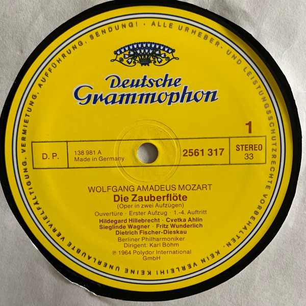 Cover zu Wolfgang Amadeus Mozart - Evelyn Lear, Lisa Otto, Roberta Peters, Franz Crass, Dietrich Fischer-Dieskau, Hans Hotter, Fritz Wunderlich, Berliner Philharmoniker, Karl Böhm - Die Zauberflöte
