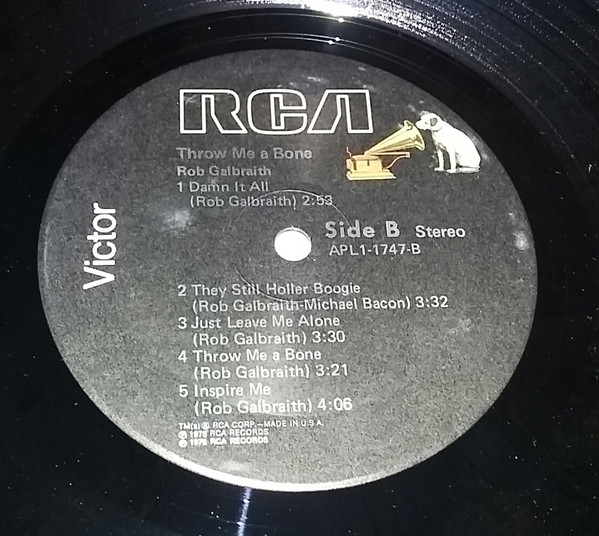Cover zu Rob Galbraith - Throw Me A Bone | 1976 | Vinyl, LP, Album, Stereo | Rock, Funk / Soul, Folk, World, & Country | US